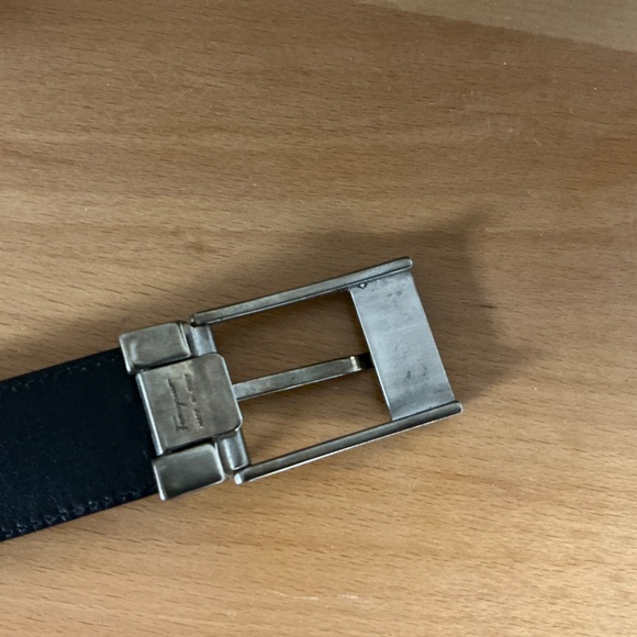 Salvatore Ferragamo unisex brown suede belt - Picture 6 of 8